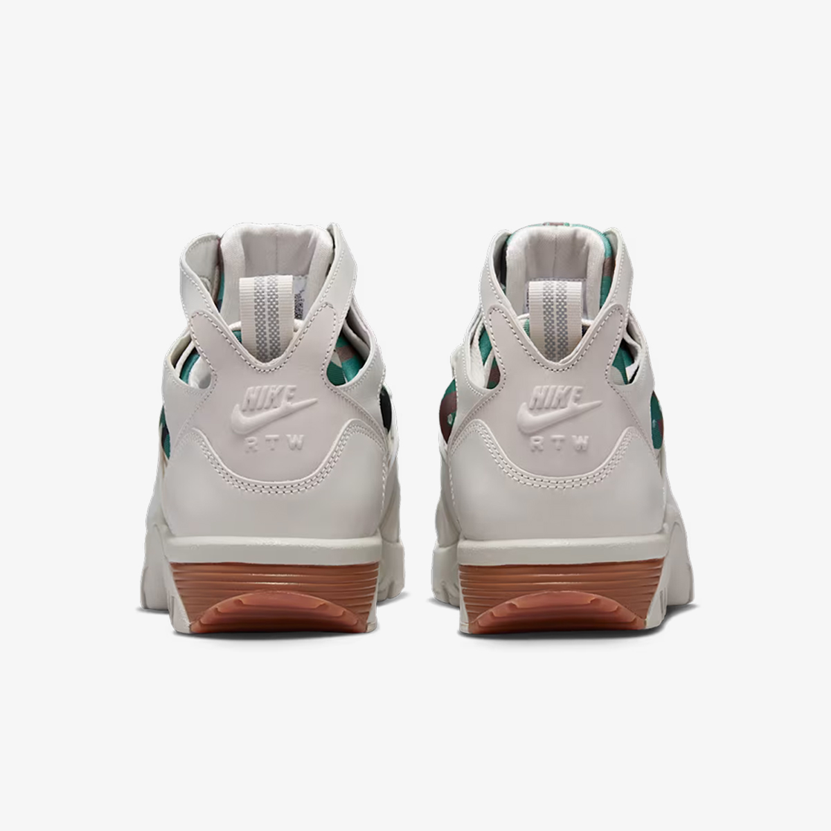 NIKE AIR TRAINER HUARACHE SP 