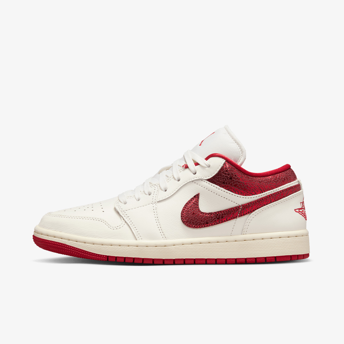 WMNS AIR JORDAN 1 LOW SE V2 