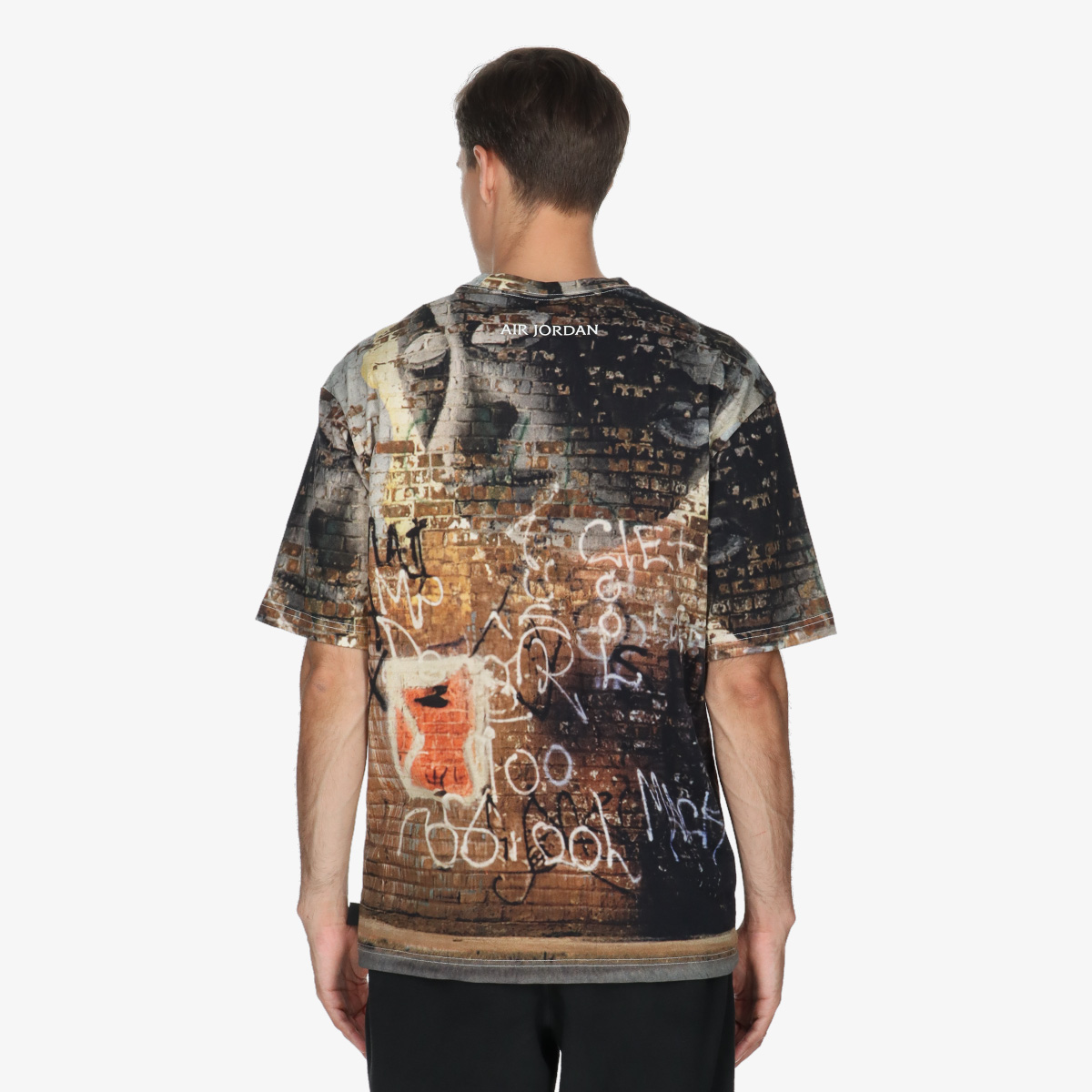 M J AIR JDN WM 85 AOP SS CR