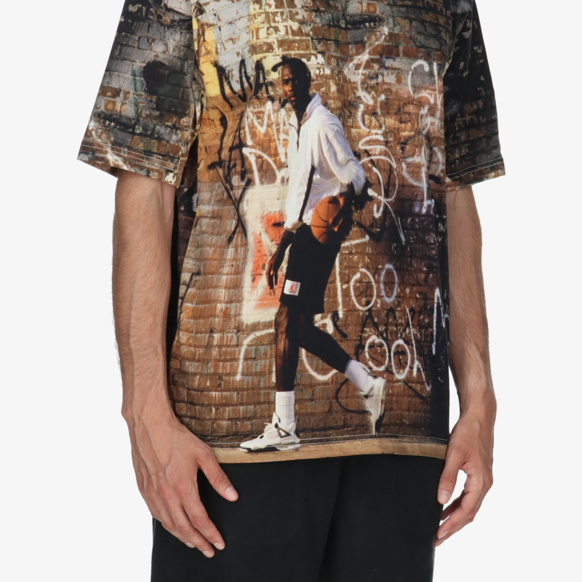 M J AIR JDN WM 85 AOP SS CR