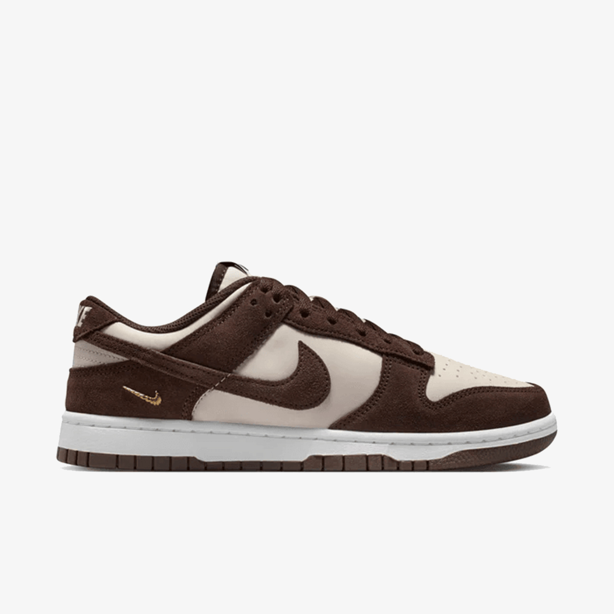 WMNS NIKE DUNK LOW SE 