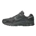 NIKE ZOOM VOMERO 5 SP 