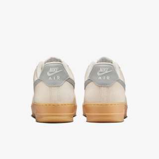 AIR FORCE 1 '07 LV8 ESS+ 