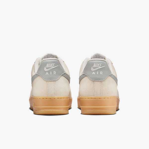AIR FORCE 1 '07 LV8 ESS+ 
