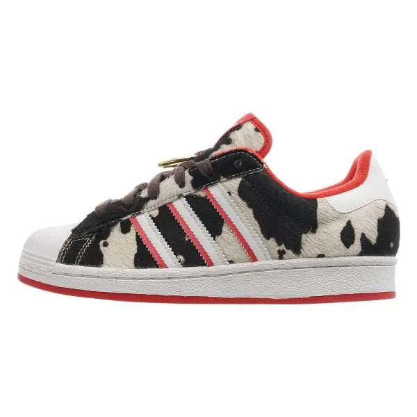 SUPERSTAR 