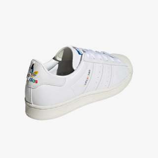 SUPERSTAR W 