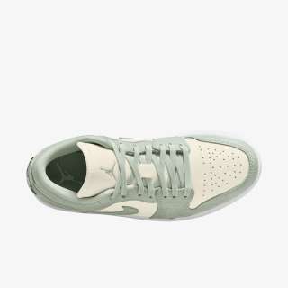 WMNS AIR JORDAN 1 LOW SE 