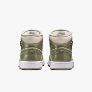WMNS AIR JORDAN 1 MID SE 
