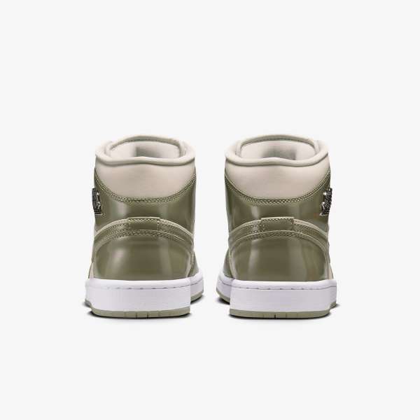 WMNS AIR JORDAN 1 MID SE 