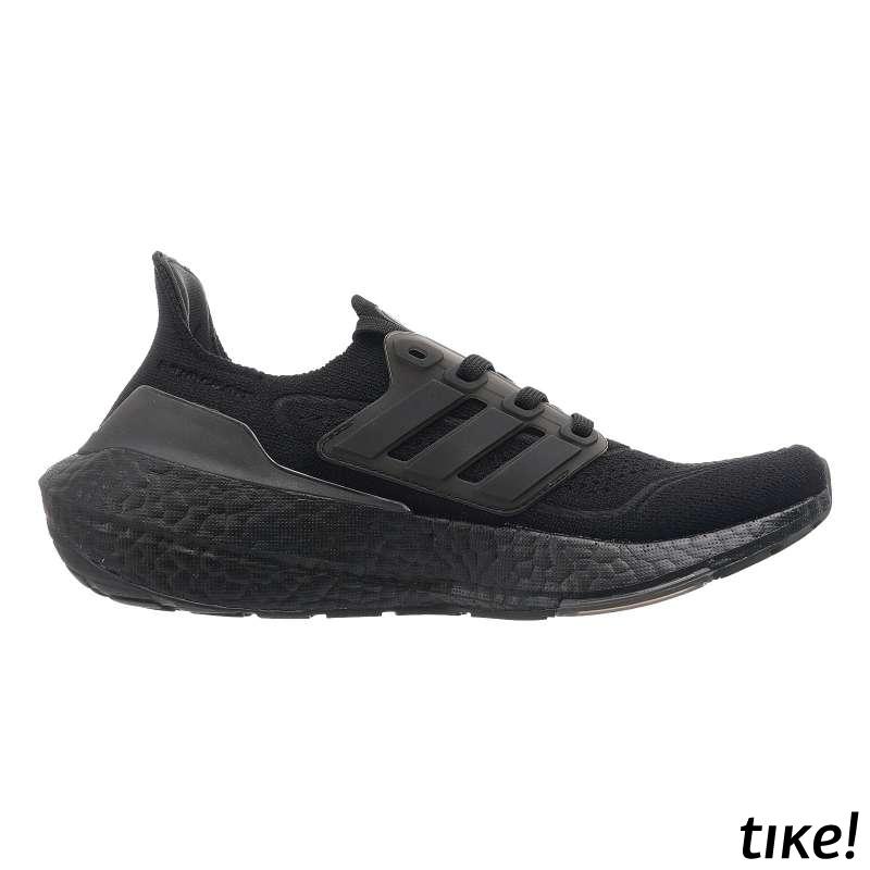 ULTRABOOST 21 