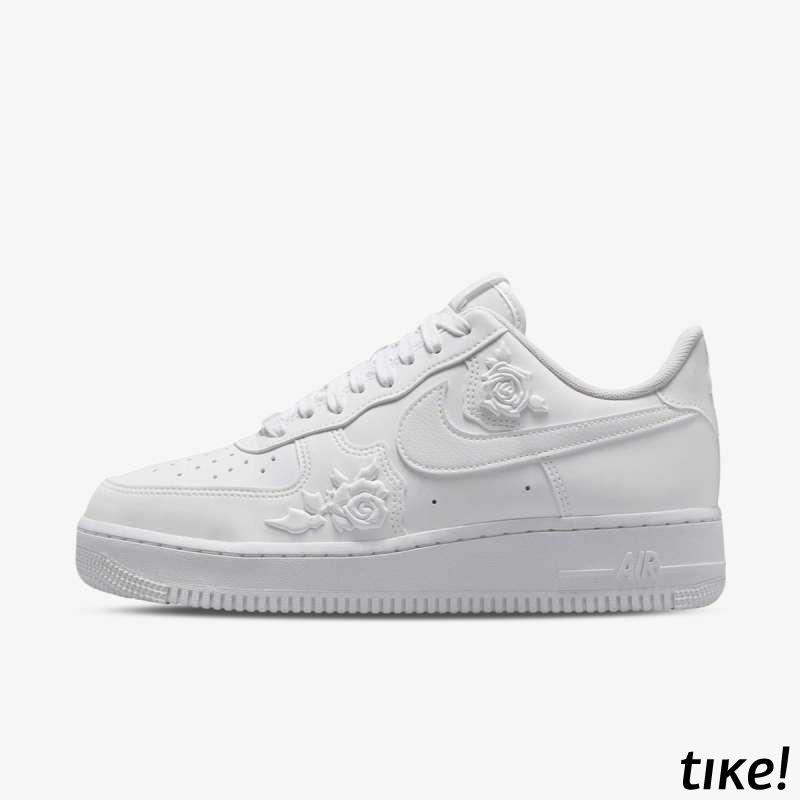 WMNS AIR FORCE 1 '07 SE 