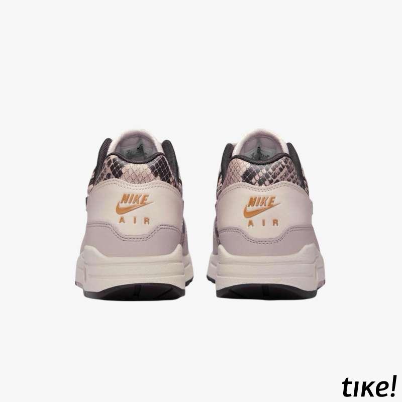 W NIKE AIR MAX 1 '87 AMD 