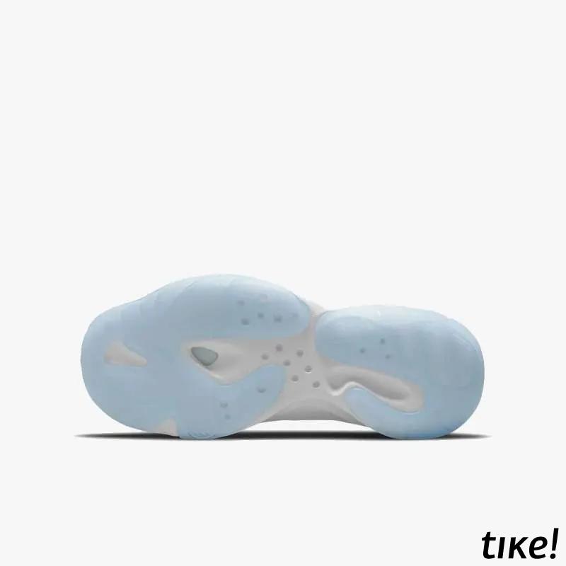 AIR JORDAN 11 CMFT LOW BG 