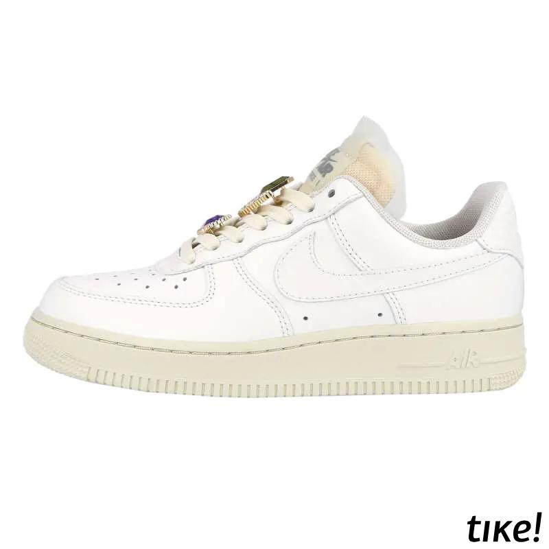 W NIKE AIR FORCE 1 LO PRM NH 