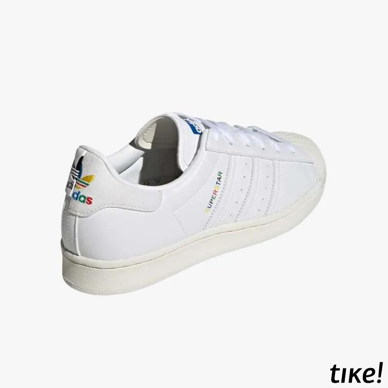 SUPERSTAR W 
