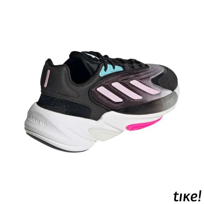 OZELIA W 